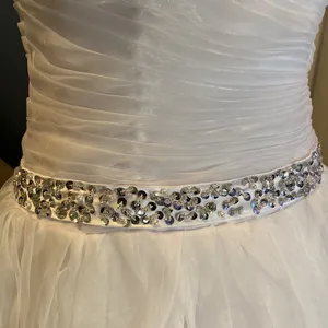 Women’s White Wedding Dress Tulle Ruffles Sweetheart Neckline Size 6 NWOT thumbnail 3