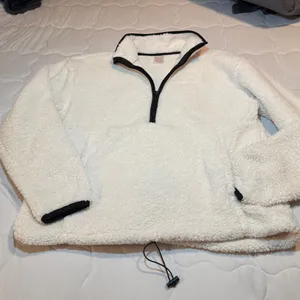 No Boundaries Juniors Plush Pullover quarter zip thumbnail 2