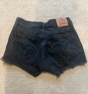 Levi’s 501 Shorts  thumbnail 2