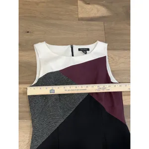 White House Black Market Colorblock Sheath Dress Size 8 Black Gray Maroon thumbnail 3