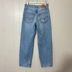 Levi’s ‘94 Baggy Jeans Women’s Size 27 High Rise Light Wash Distressed Straight thumbnail 8