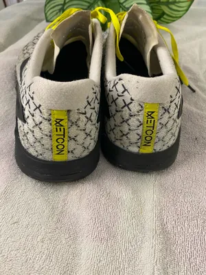 Nike Womens Metcon 4 Running Shoes Sneakers Size 11.5 thumbnail 3