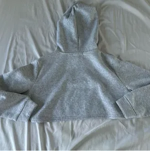 SheIn Cropped cut out hoodie thumbnail 3