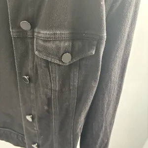 Liverpool Black Rinse Kolten Denim Jean Jacket thumbnail 5