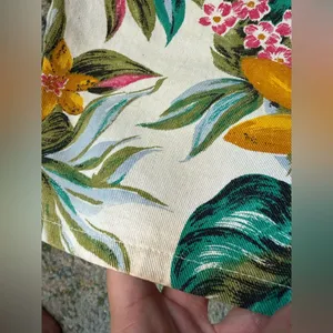 Vintage 90s jungle floral denim cotton jean shorts, size 4/6 thumbnail 2