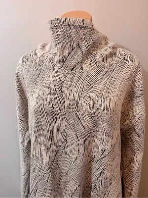 Rbx Funnel Neck Pullover Black Cream Sweater Sweatshirt XL thumbnail 2