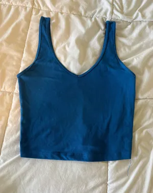 Hollister tank top thumbnail 1