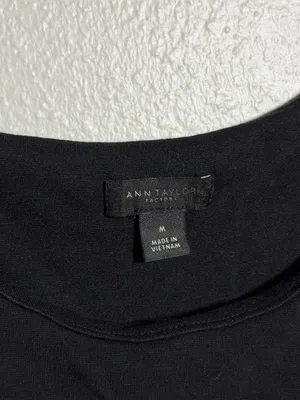 Ann Taylor Factory Women Minimalist Neutral Black Ruffle Sleeve Tank Top size M‎ thumbnail 6