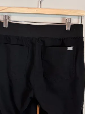 FIGS Technical Collection High Waisted Black Cargo Jogger Scrub Pants XS Petite thumbnail 9