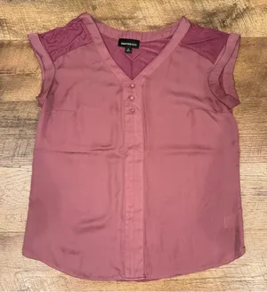 Fortune + Ivy Mauve Button-Front Women's Top thumbnail 1