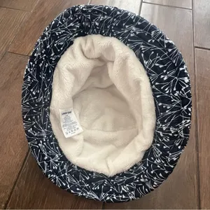 LL Bean Blue and White Faux Fur Lined Bucket Hat with Botanical Print size L-XL thumbnail 2