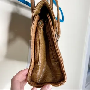 Liz Claiborne Brown Faux Leather Reptile Print Expanding Purse Bag thumbnail 4