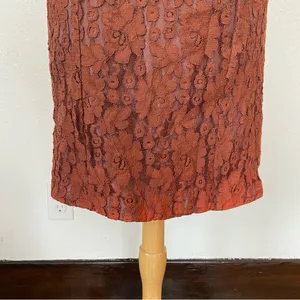 Vintage 70s 80s Brown Lace Sleeveless Sheath Cocktail Dress thumbnail 3
