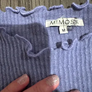 Light weight sweater Size M thumbnail 3