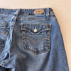 Levi's 529 Curvy Bootcut Jeans Womens 6M Blue Y2K‎ Flap Pocket Flare thumbnail 6
