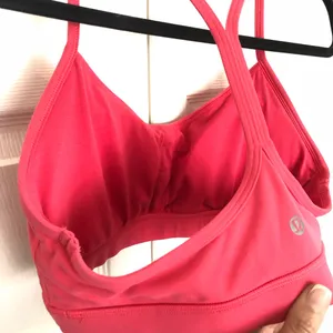 Coral lululemon Flow Y Nulu Bra Size 12 thumbnail 5