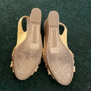 American Eagle Yellow Wedges Size 6.5 thumbnail 2
