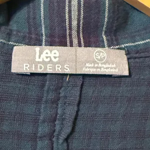 Lee Riders Plaid Button Down Shirt Small Green Purple Long Sleeve Boho Grunge thumbnail 3