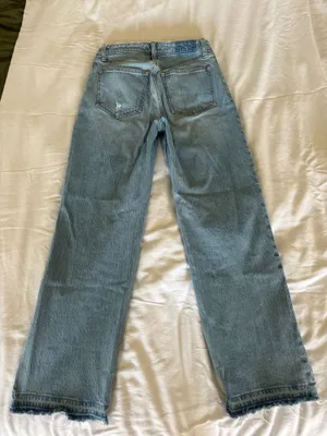 Abercrombie Jeans 90s Relaxed High-Rise Short thumbnail 4