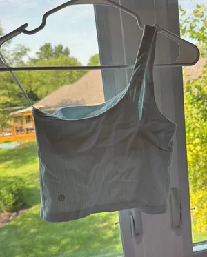 Lululemon Tank thumbnail 1