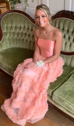 Pink Prom Dress Size 4 thumbnail 2
