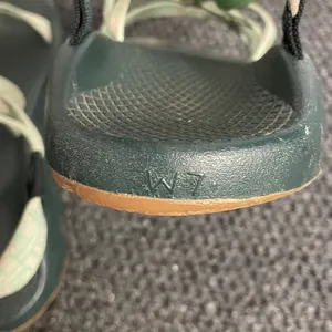 Chacos Womens green strappy outdoor hiking waterproof sandals size 7 ZX1 thumbnail 3