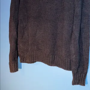 Old Navy V-Neck Sweater in Dark Gray thumbnail 6
