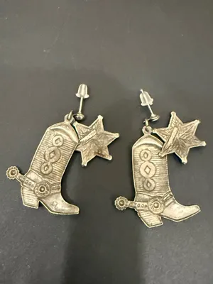Vintage Style Silver-tone Cowboy Boots Sheriff Dangle Earrings thumbnail 7