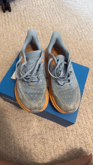 Hoka Clifton running shoes thumbnail 4