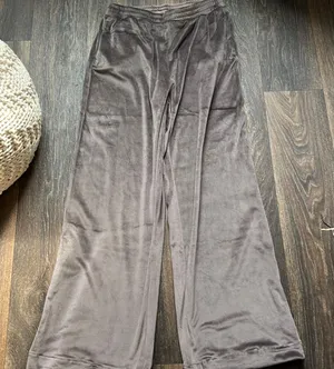 SKIMS VELOUR PANTS thumbnail 1