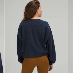 Lululemon True Navy Cropped Crewneck sz S thumbnail 3