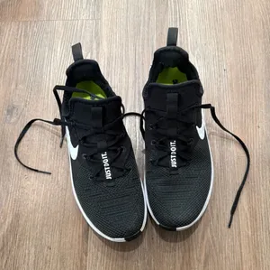 Nike Free TR 8‎ Womens Training Shoes Black White 942888-001 Sneakers thumbnail 1