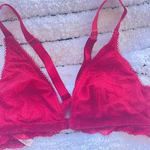 Victorias Secret red lace bralette thumbnail 1