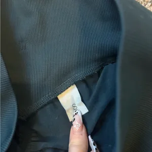 Seamless Scrunch Shorts Green thumbnail 2
