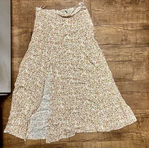 Princess Polly Fall autumn ditsy floral slit midi maxi skirt thumbnail 2