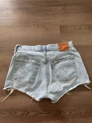 Levi’s 501 Light Wash Denim Shorts thumbnail 2