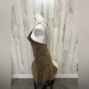 Love 83 Gold and black flare dress thumbnail 4