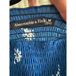 Abercrombie & Fitch Blue Floral Smocked Square Neck Balloon Sleeve Top Medium thumbnail 4