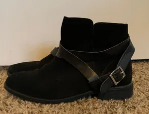 Black Ankle Boots Size 9 thumbnail 1