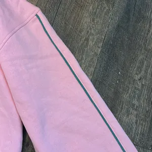 Strawberry‎ Shortcake '79 Juniors Quarter Zip Graphic Pullover Large Sweatshirt thumbnail 3