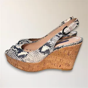 Stuart Weitzman 7.5 Snake Print Embossed Cork‎ Wedge Slingback Peep Toe Sandals thumbnail 4