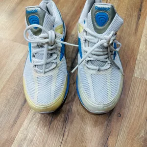 Reebok Women's Cream, Blue & Yellow Low-Top Sneakers thumbnail 13