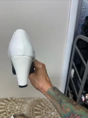 Black and White Mary Jane Block Heel Pumps thumbnail 2