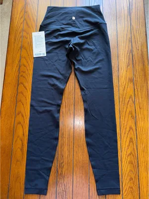 Lululemon Align High Rise 28” Black Size 6 NWT thumbnail 2