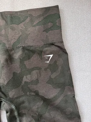 Gymshark Camo High-Waist Seamless Bike Shorts - Olive Green thumbnail 2