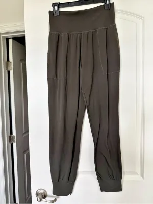 Athleta Salutation Jogger in Powervita Grayish Green Size Small thumbnail 3