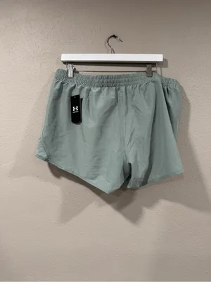 NWT Under Armour Shorts thumbnail 3