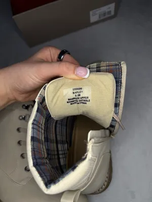 boots White Size 9.5 thumbnail 4