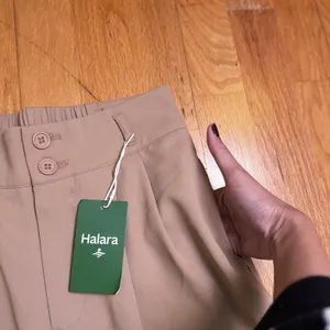 Halara Flex High Waisted Zipper Pocket Shirred Straight Work Pants Beige S NWT thumbnail 9