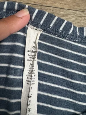 Lululemon Emerald Long Sleeve In Blue and White Sz 8 thumbnail 5
